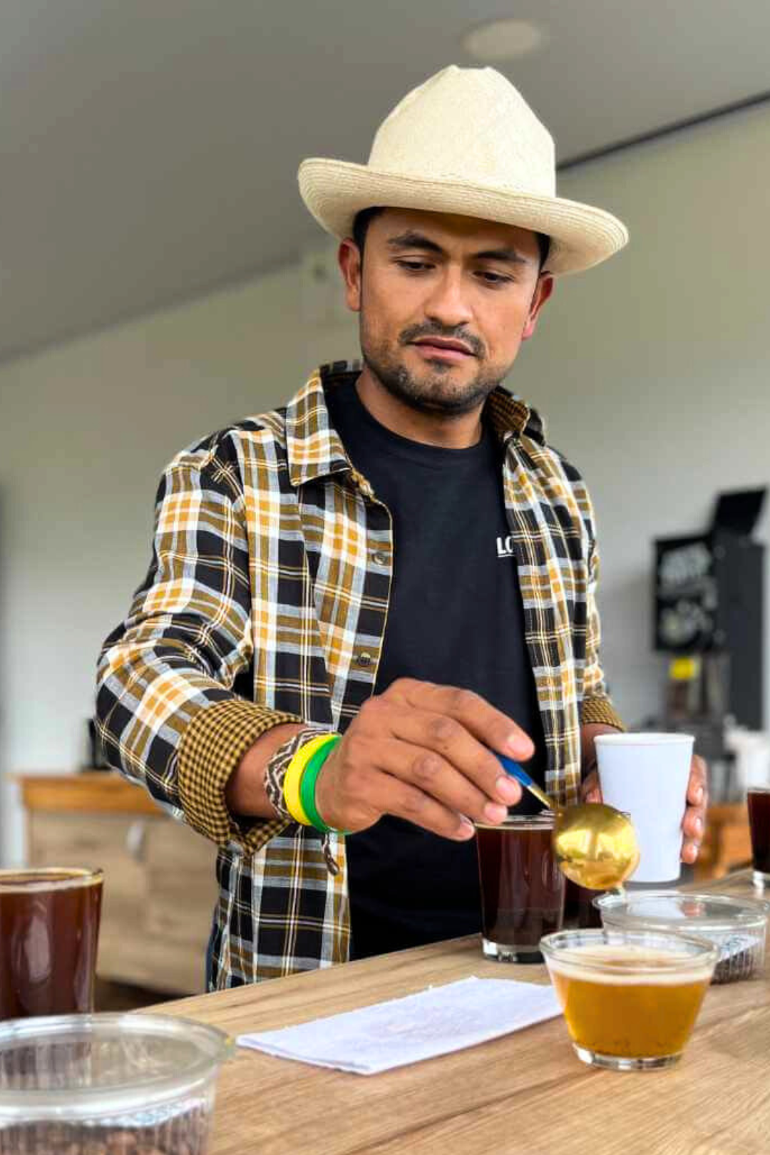 Gust Coffee Roasters - Oscar Hernandez Colombia Specialty Coffee Producer